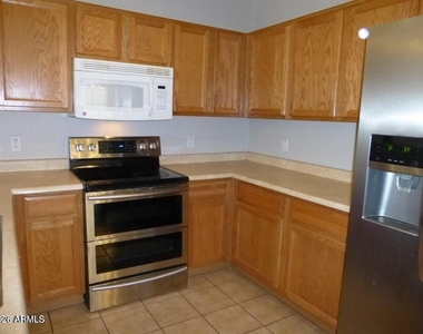 2727 N Price Road - Photo Thumbnail 5