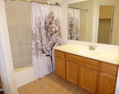 2727 N Price Road - Photo Thumbnail 7