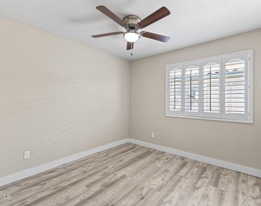 16723 N 160th Avenue - Photo Thumbnail 16