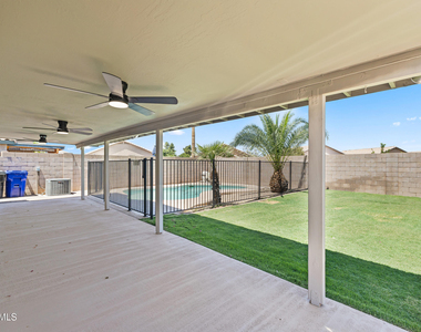 16723 N 160th Avenue - Photo Thumbnail 23
