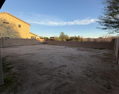 15947 W Pima Street - Photo Thumbnail 5