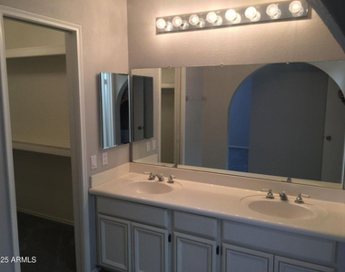 5623 E Aster Drive - Photo Thumbnail 18