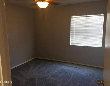 5623 E Aster Drive - Photo Thumbnail 14