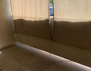 3301 E Earll Drive - Photo Thumbnail 18
