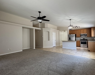 2115 N St Bonita Lane - Photo Thumbnail 4