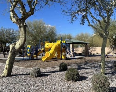 2115 N St Bonita Lane - Photo Thumbnail 15