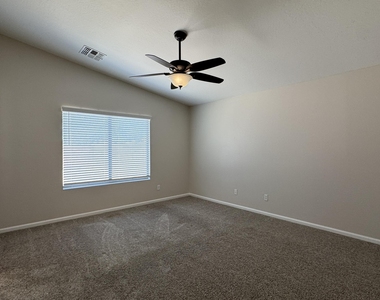 2115 N St Bonita Lane - Photo Thumbnail 5