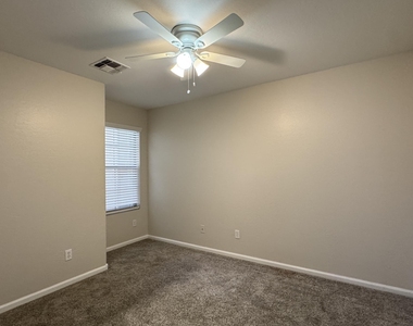 2115 N St Bonita Lane - Photo Thumbnail 11