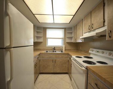 625 N M Street - Photo Thumbnail 7
