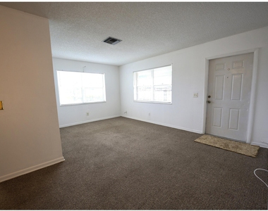 625 N M Street - Photo Thumbnail 6