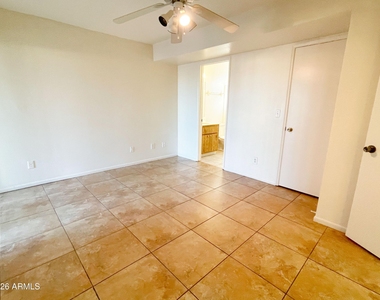 19601 N 7th Street - Photo Thumbnail 12