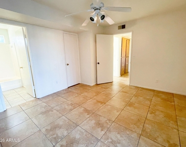 19601 N 7th Street - Photo Thumbnail 13
