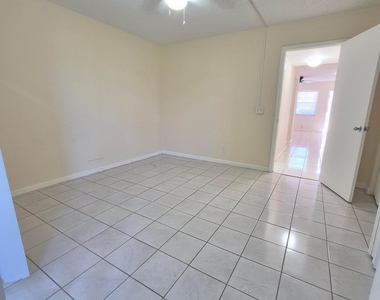 118 Kent H - Photo Thumbnail 7