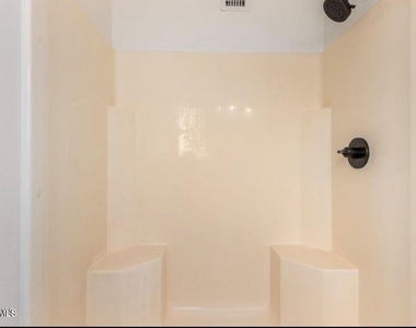 2554 W Kathleen Road - Photo Thumbnail 18