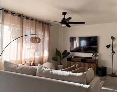 2554 W Kathleen Road - Photo Thumbnail 5