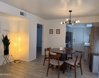 2554 W Kathleen Road - Photo Thumbnail 6