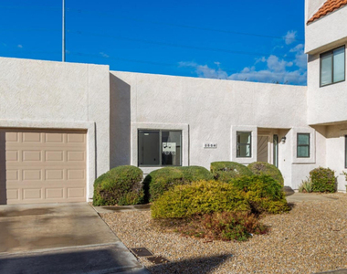2554 W Kathleen Road - Photo Thumbnail 1