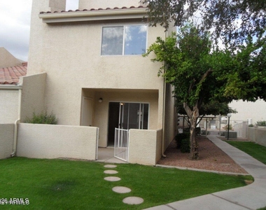 220 N 22nd Place - Photo Thumbnail 16