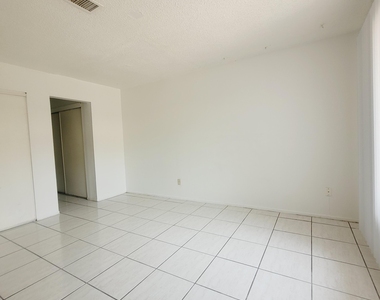 4424 N 53rd Lane - Photo Thumbnail 10