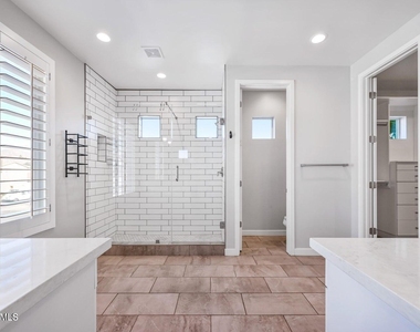 3030 N 38th Street - Photo Thumbnail 18