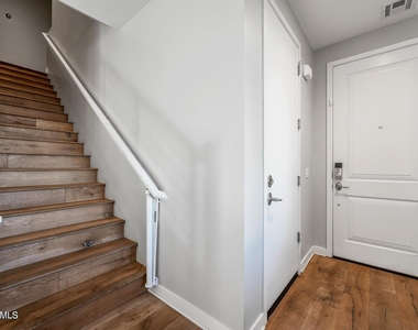 3030 N 38th Street - Photo Thumbnail 13