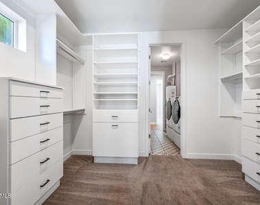 3030 N 38th Street - Photo Thumbnail 21