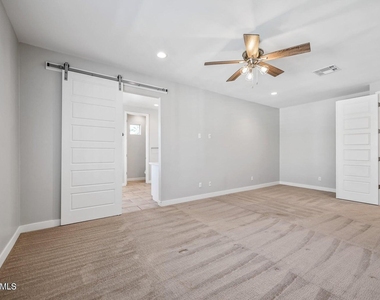 3030 N 38th Street - Photo Thumbnail 16