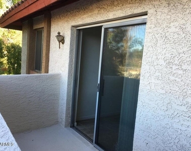 510 W University Drive - Photo Thumbnail 7
