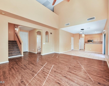 2621 E Waterview Court - Photo Thumbnail 3
