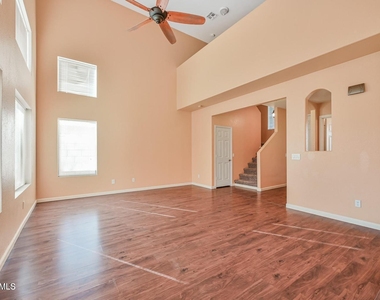 2621 E Waterview Court - Photo Thumbnail 11