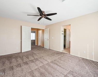 2621 E Waterview Court - Photo Thumbnail 16