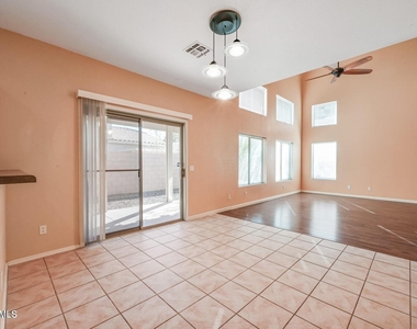 2621 E Waterview Court - Photo Thumbnail 6