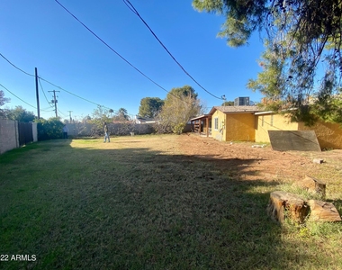 4341 E Vernon Avenue - Photo Thumbnail 14