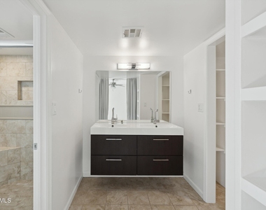 7901 E Plaza Avenue - Photo Thumbnail 21