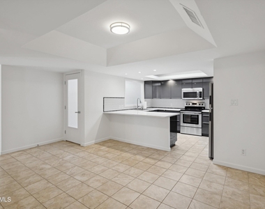 7901 E Plaza Avenue - Photo Thumbnail 10