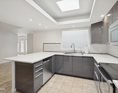 7901 E Plaza Avenue - Photo Thumbnail 16