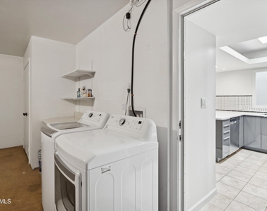 7901 E Plaza Avenue - Photo Thumbnail 32