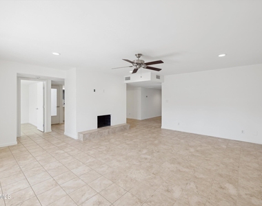 7901 E Plaza Avenue - Photo Thumbnail 5