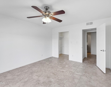 7901 E Plaza Avenue - Photo Thumbnail 28