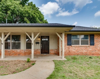 3213 Nw 61st Place - Photo Thumbnail 26