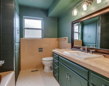 3213 Nw 61st Place - Photo Thumbnail 20