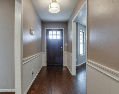3213 Nw 61st Place - Photo Thumbnail 2