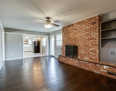 3213 Nw 61st Place - Photo Thumbnail 5