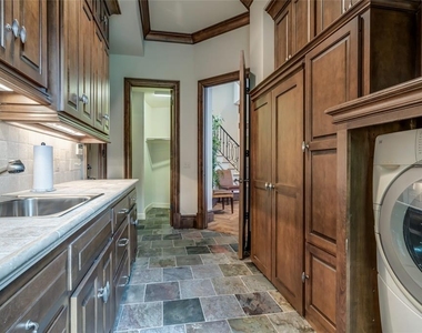5701 Mistletoe Court - Photo Thumbnail 44