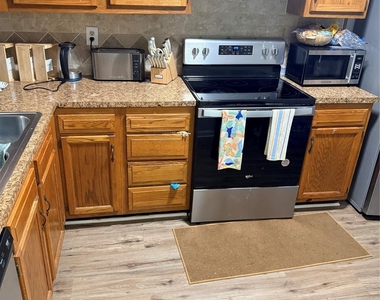 6332 Windsor Gate Lane - Photo Thumbnail 6