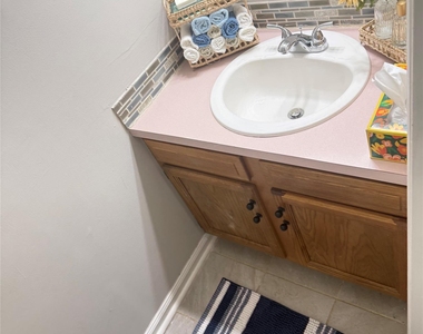 6332 Windsor Gate Lane - Photo Thumbnail 5