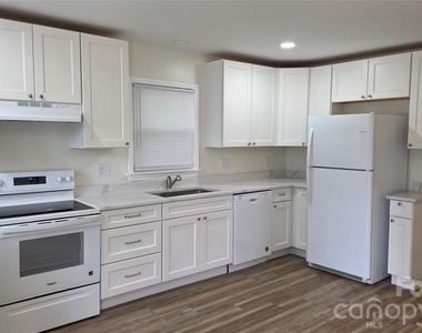 104 Gibson Park Drive - Photo Thumbnail 2