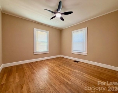 421 N East Avenue - Photo Thumbnail 6