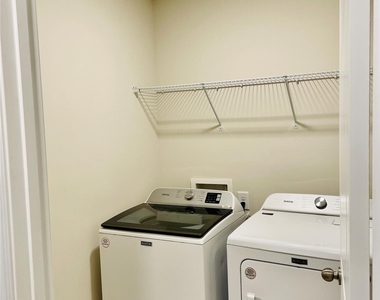 402 Sagecroft Lane - Photo Thumbnail 15
