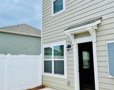 402 Sagecroft Lane - Photo Thumbnail 19
